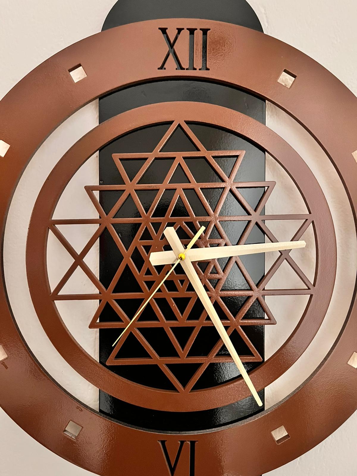 Sri Yantra Model Dekoratif Duvar Saati – 60 × 50 cm - Görsel 3